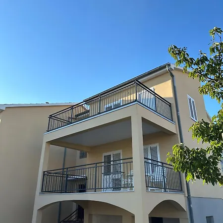 Barun Apartman *